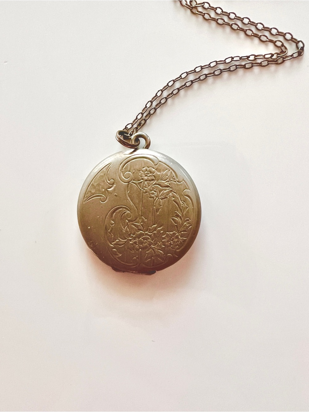 Vintage Silver Engraved Round Locket Necklace